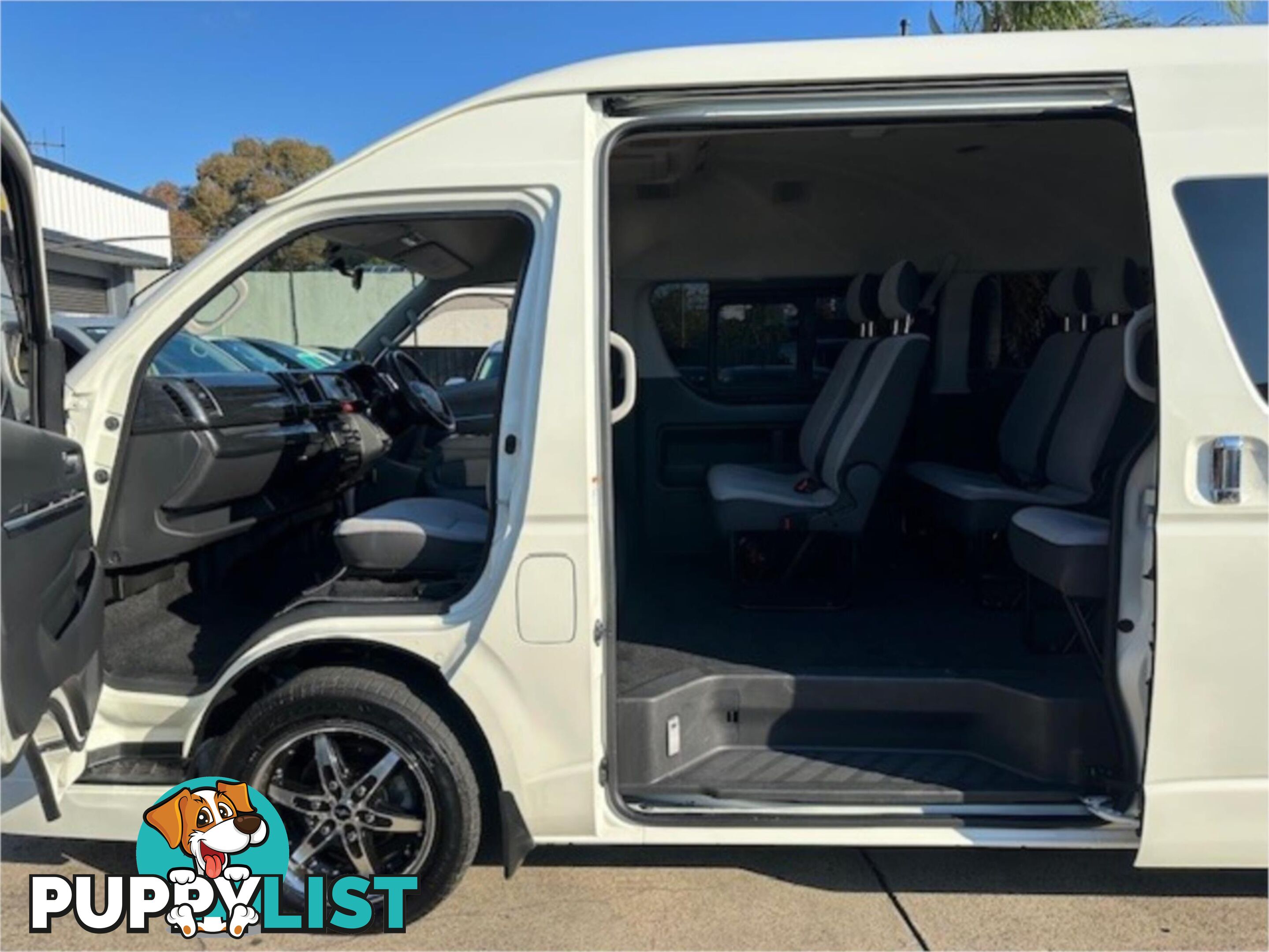 2015 TOYOTA HIACE COMMUTER KDH223RMY15 BUS