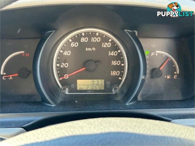 2011 TOYOTA HIACE  KDH206RMY11 5D VAN