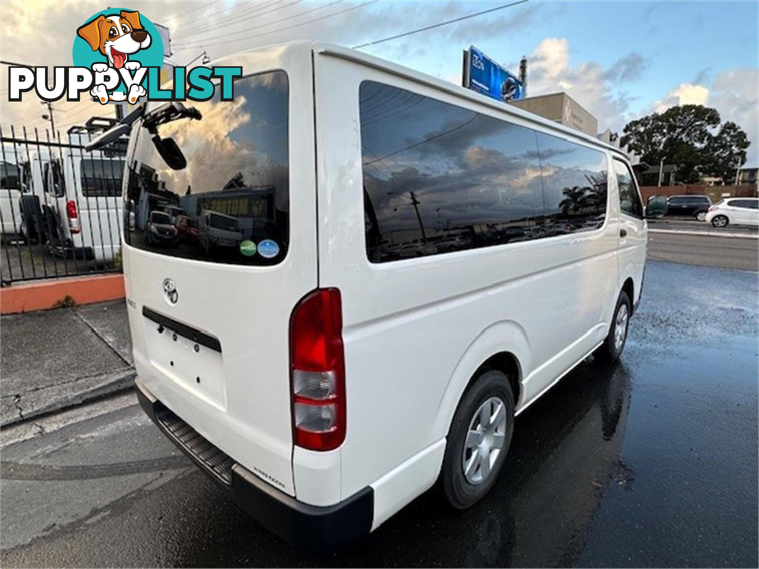 2019 TOYOTA HIACE DX GDH206 4D VAN