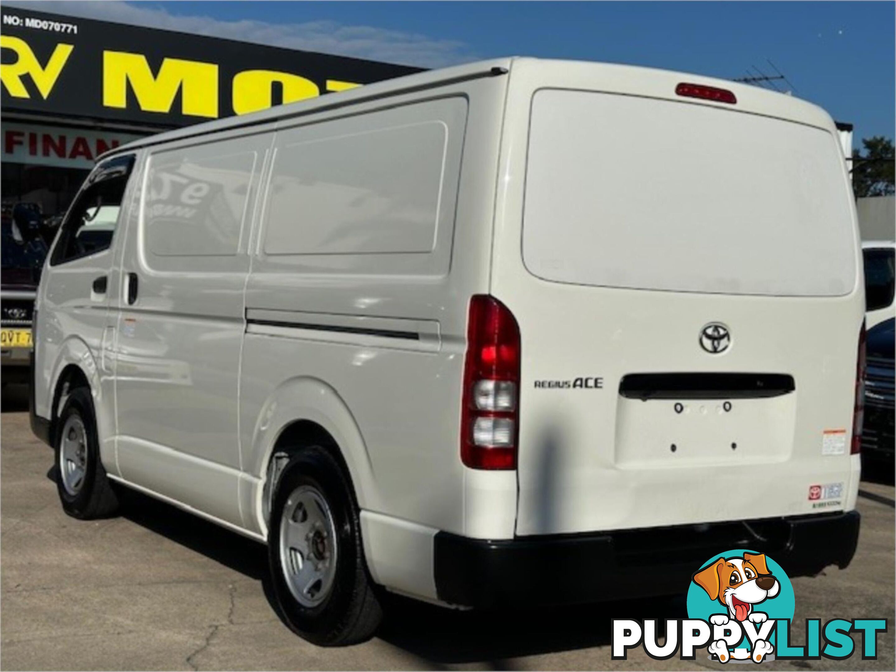 2018 TOYOTA HIACE  GDH206 4D VAN
