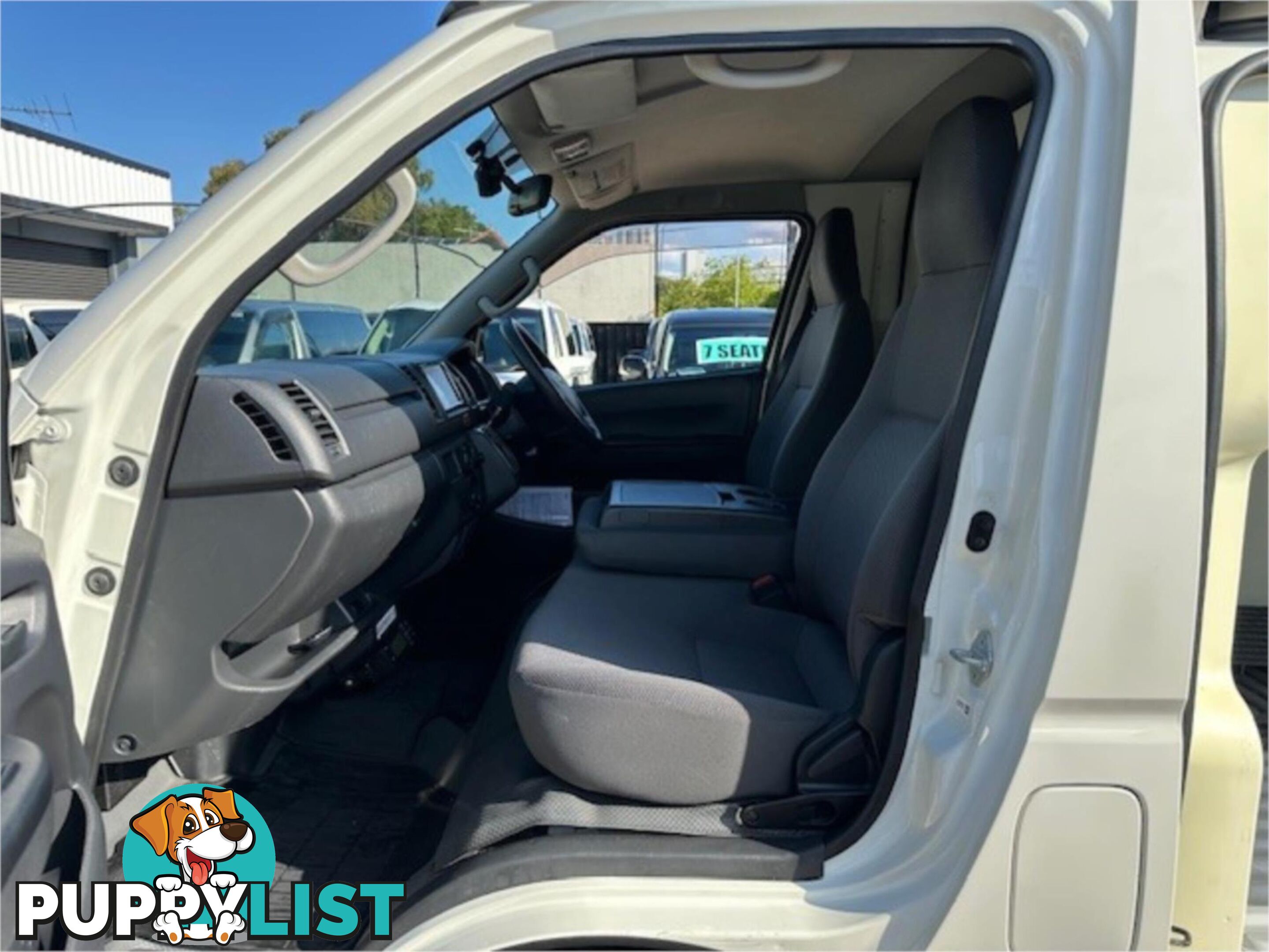 2018 TOYOTA HIACE  GDH206 4D VAN
