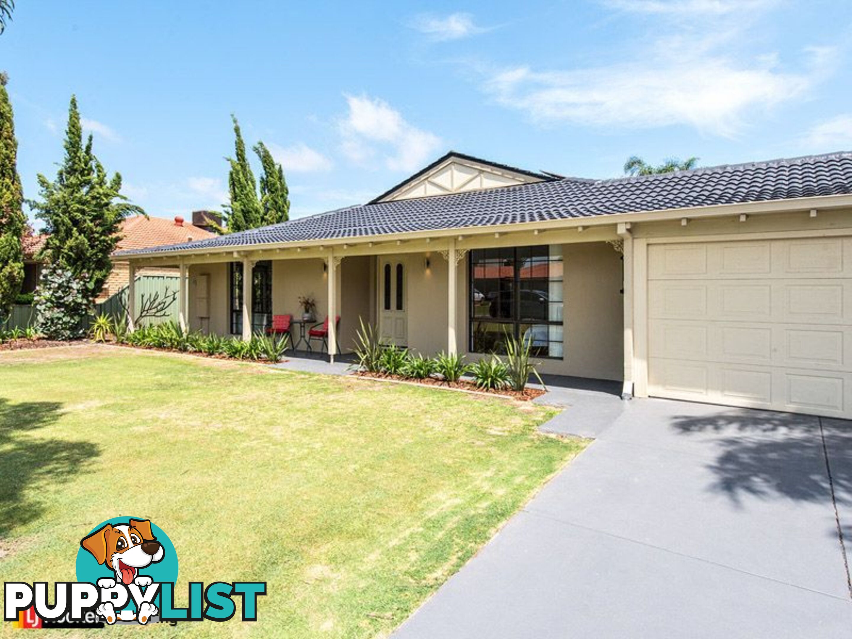 8 Charrington Court LEEMING WA 6149