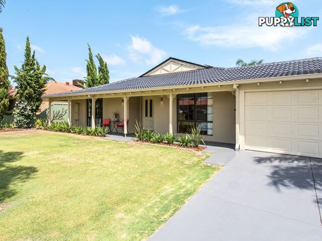 8 Charrington Court LEEMING WA 6149