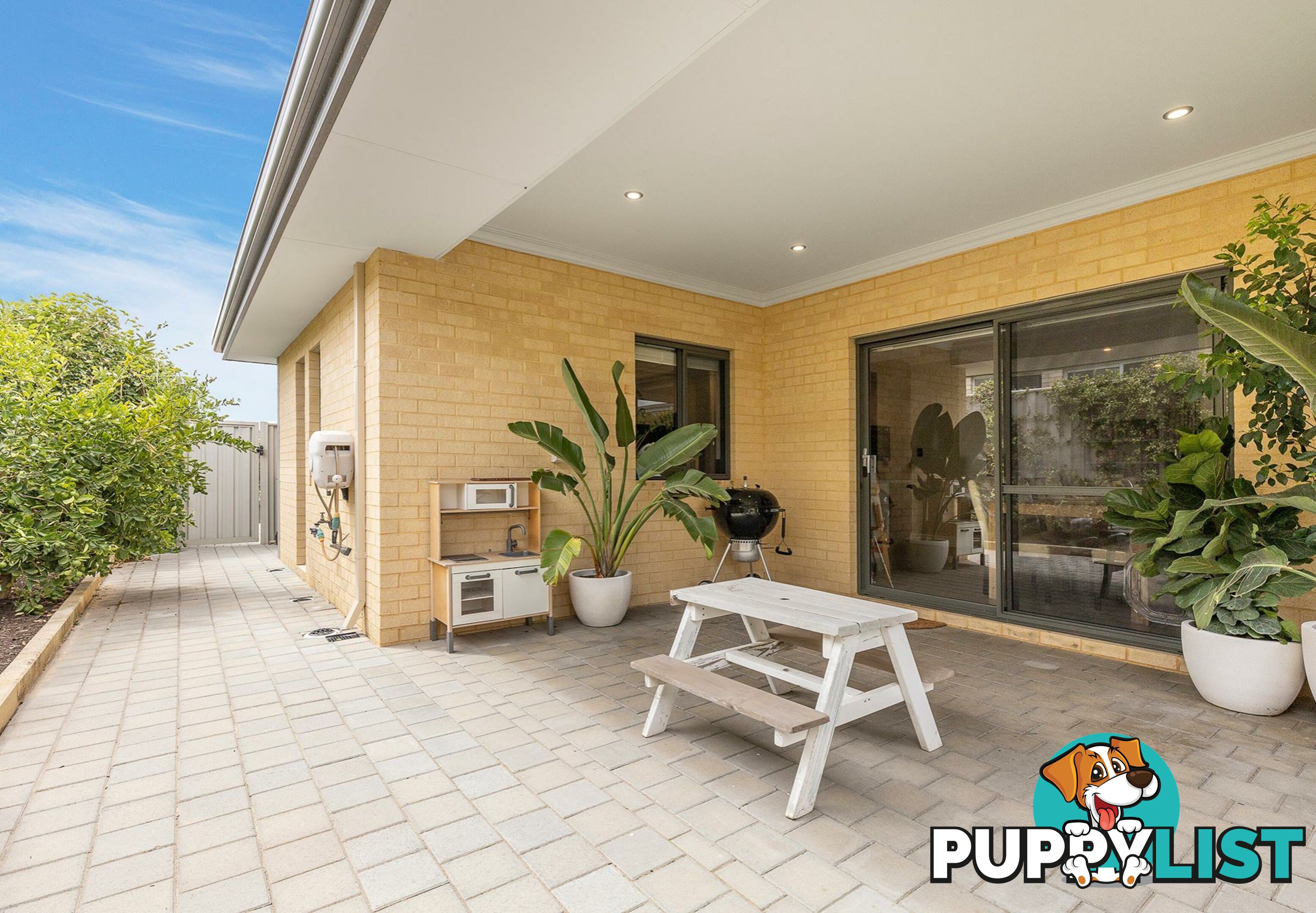 10 Munert Street YANCHEP WA 6035