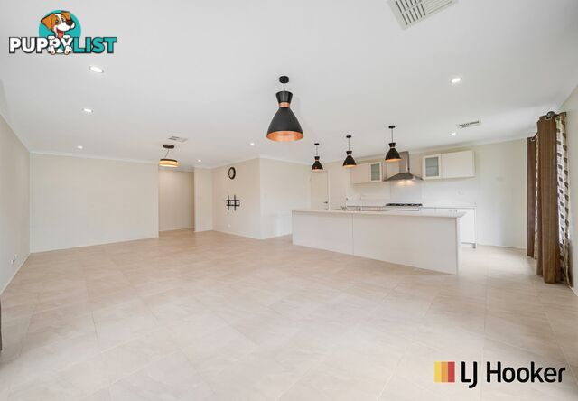 4 Harden Park Trail CARRAMAR WA 6031