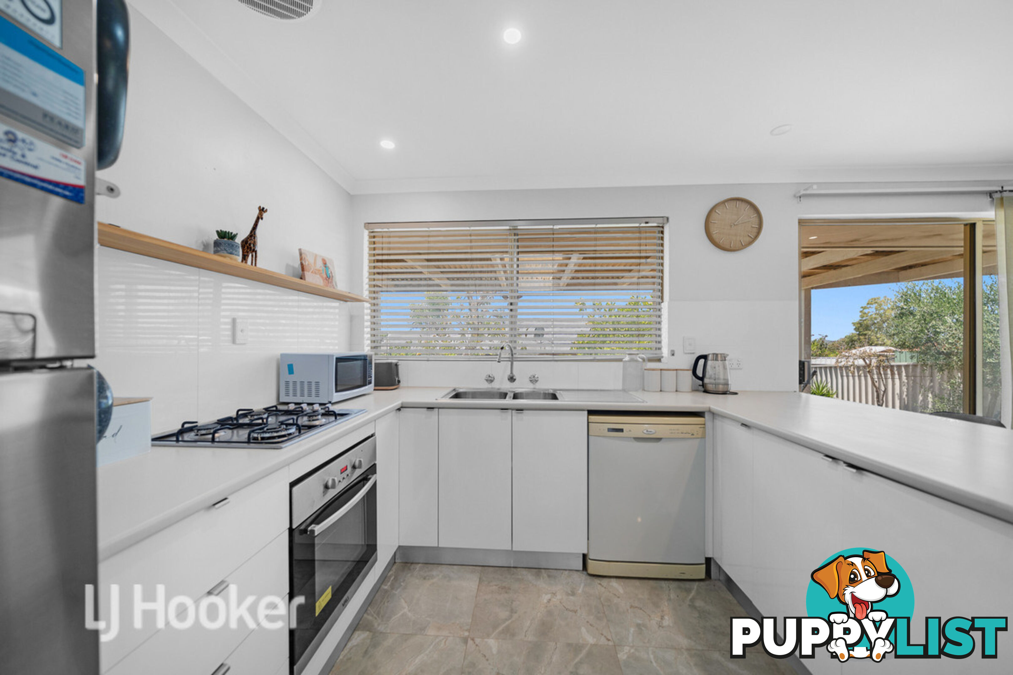 8 Rooke Way CLARKSON WA 6030