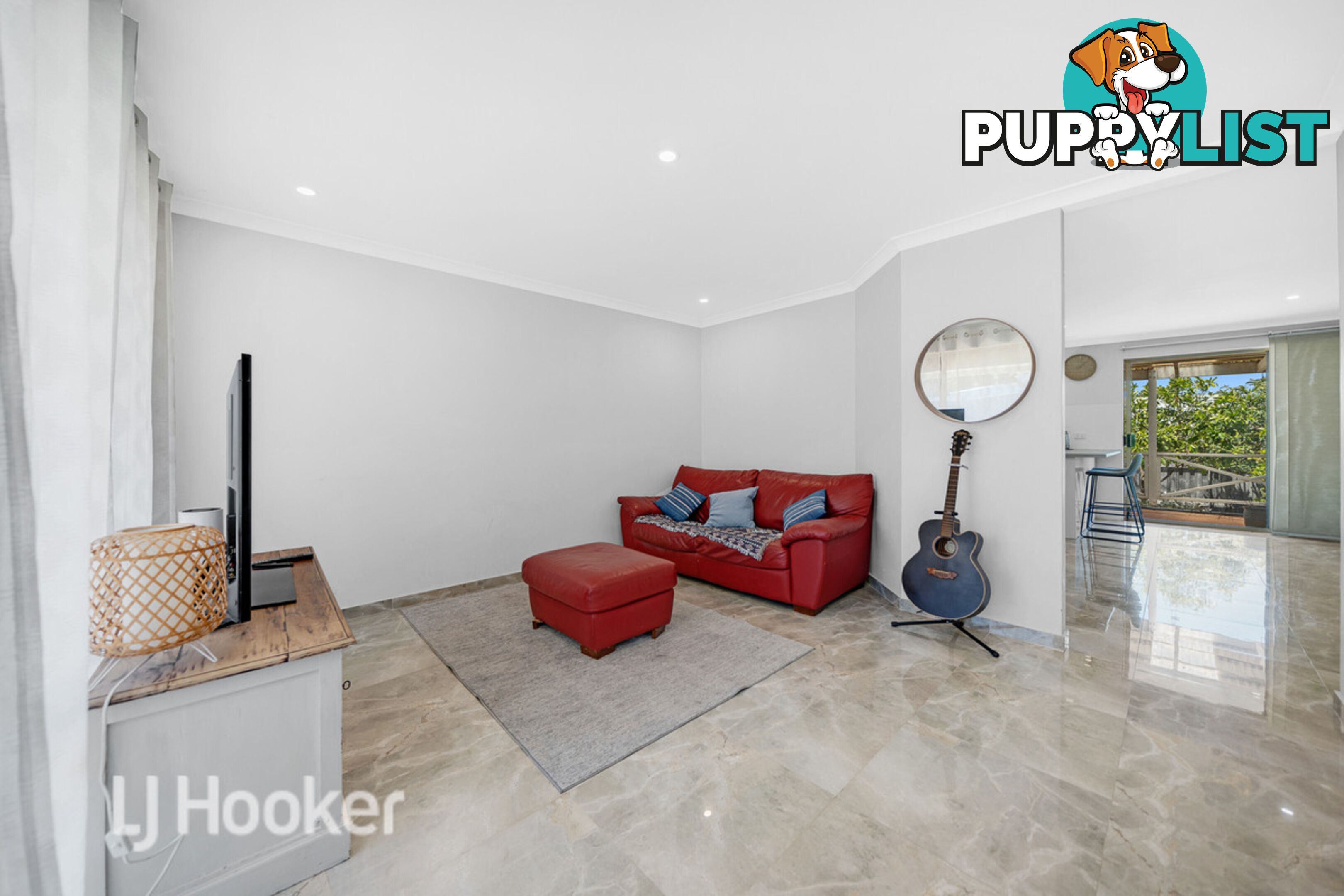 8 Rooke Way CLARKSON WA 6030