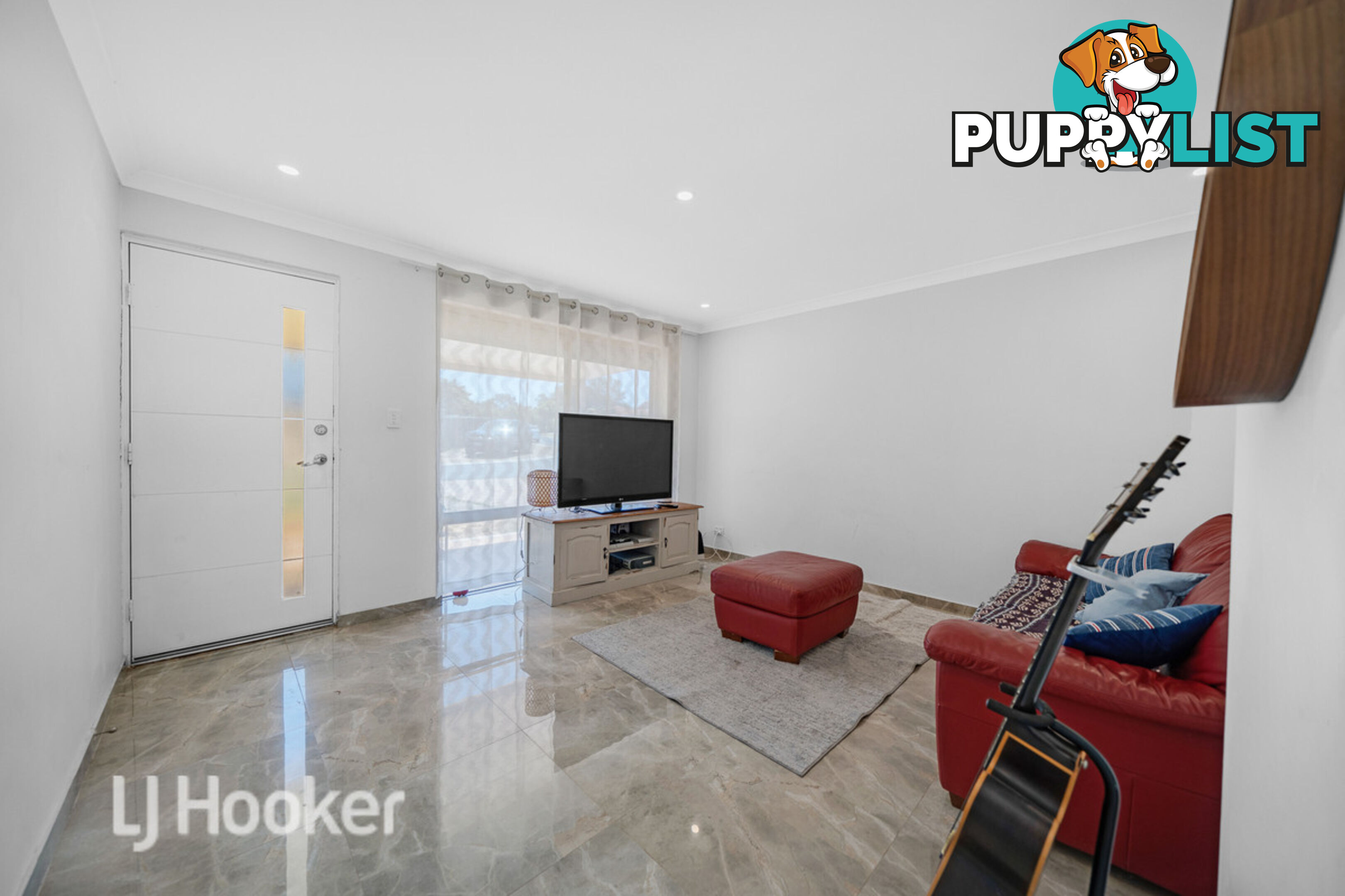 8 Rooke Way CLARKSON WA 6030