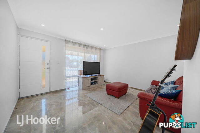 8 Rooke Way CLARKSON WA 6030