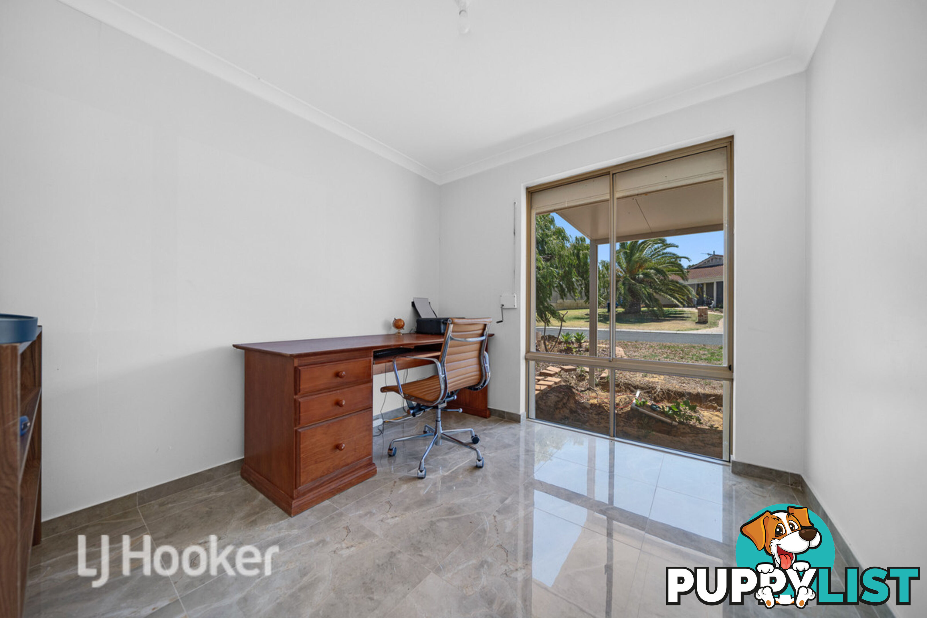 8 Rooke Way CLARKSON WA 6030