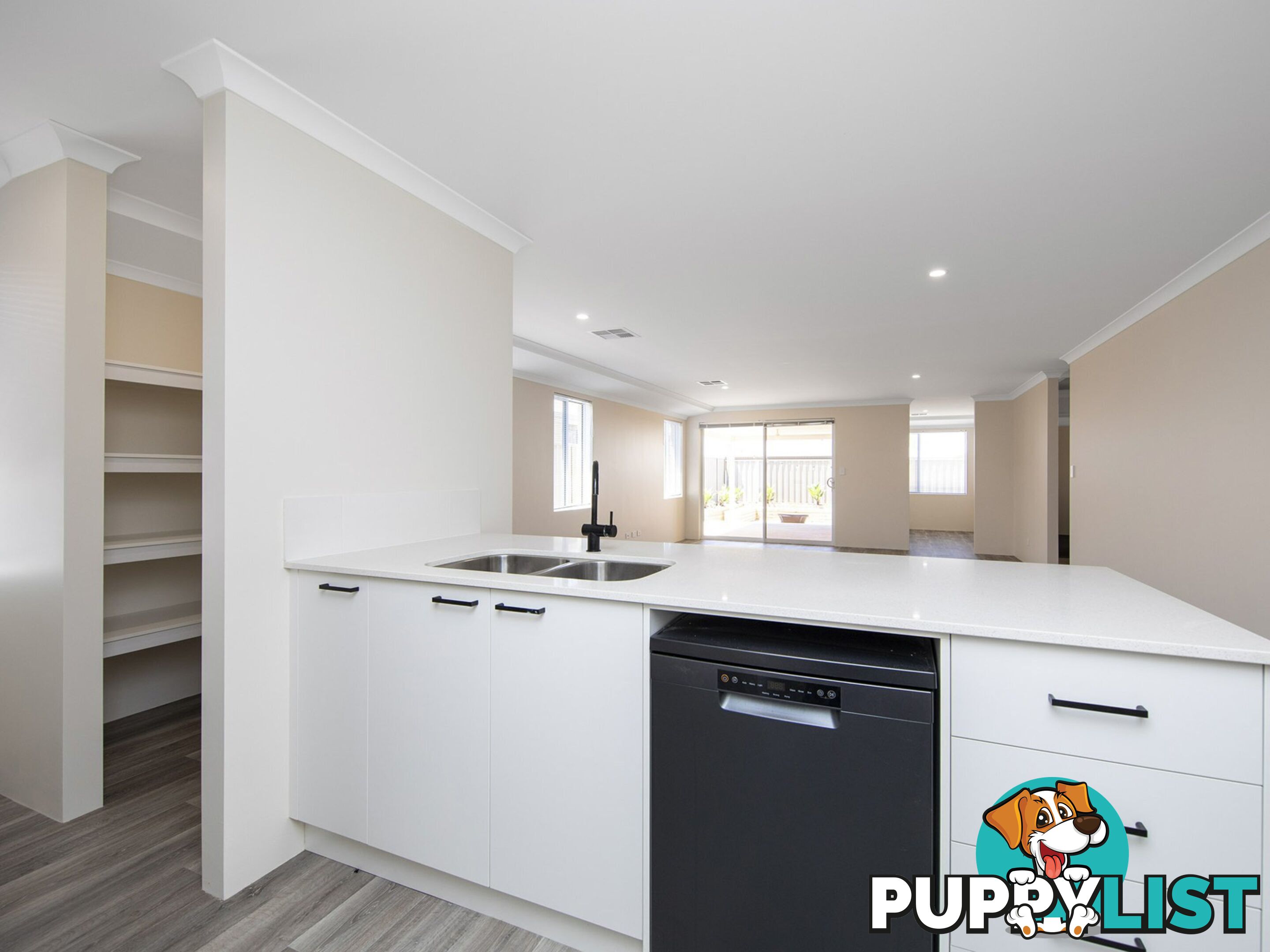 25 Broadgate Boulevard YANCHEP WA 6035