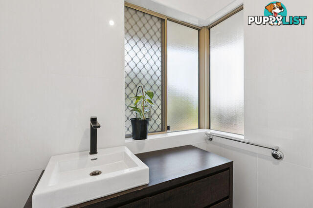 5 Serpentine Gardens CLARKSON WA 6030