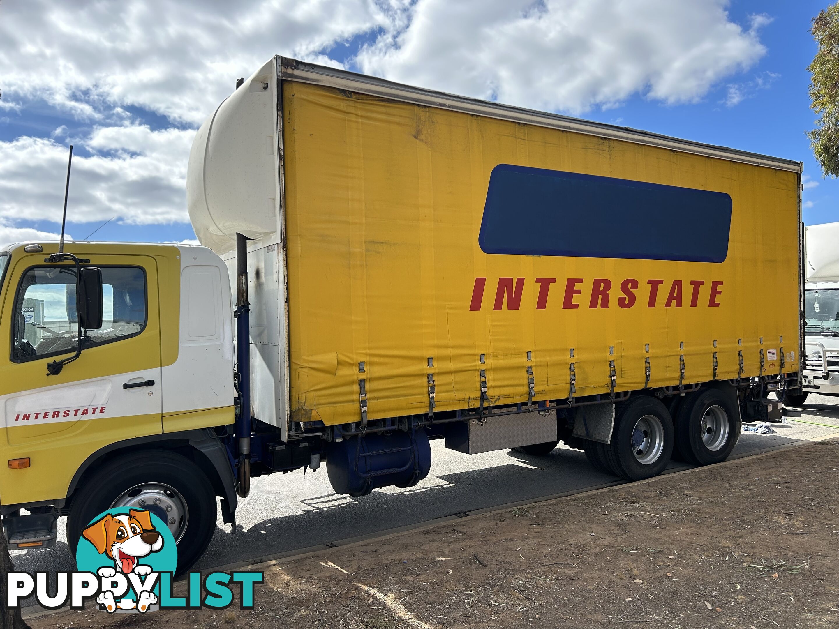 2005 Hino FD1J Ranger Curtainsider Truck