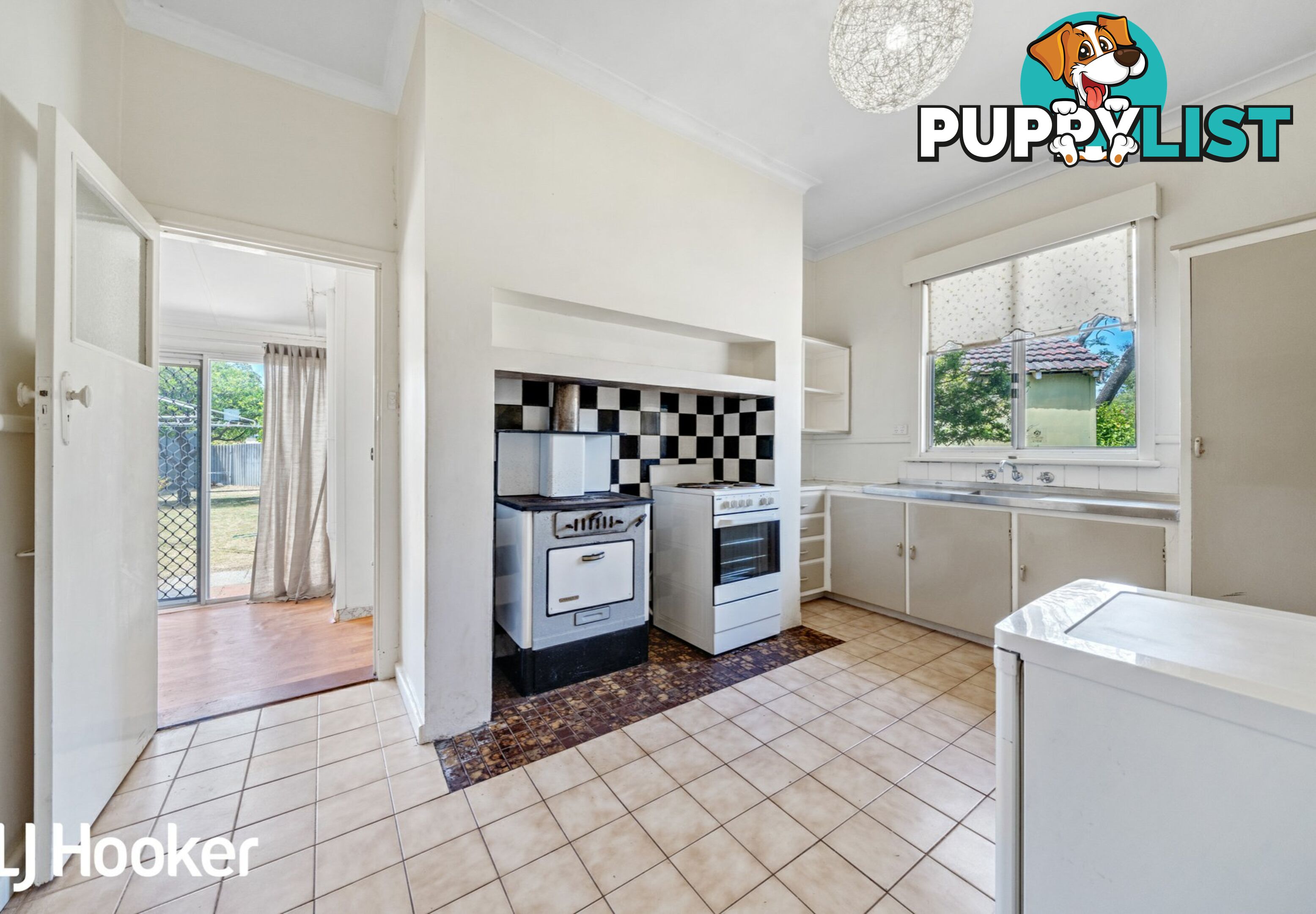 8 Plummer Street EAST VICTORIA PARK WA 6101