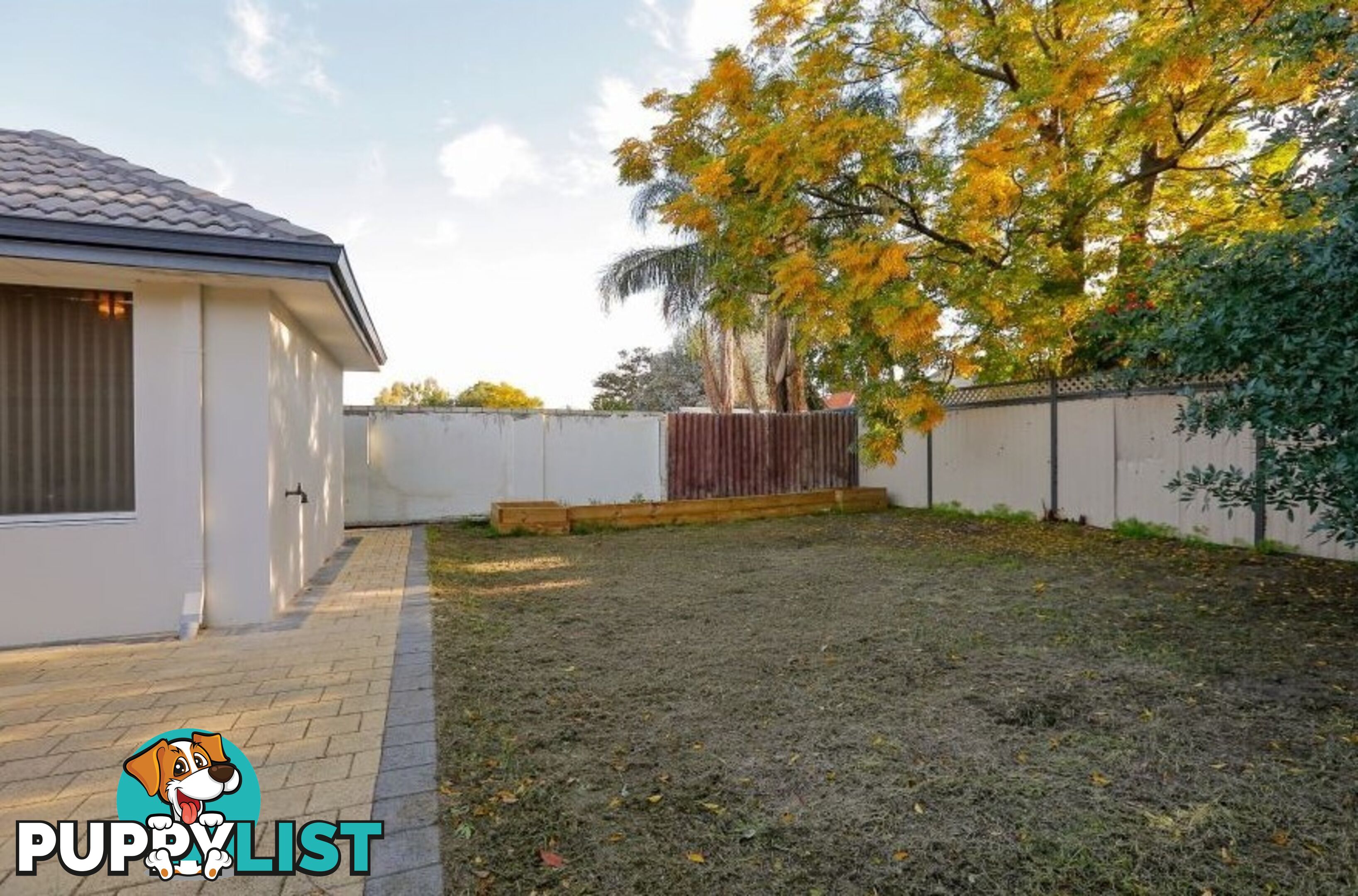 13B Garvey St CLOVERDALE WA 6105