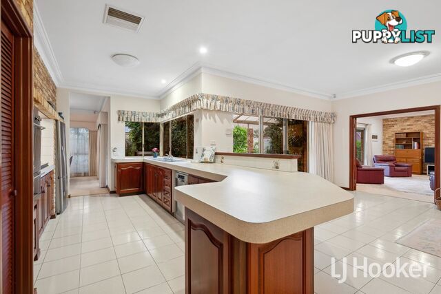 14 Chesters Way WINTHROP WA 6150