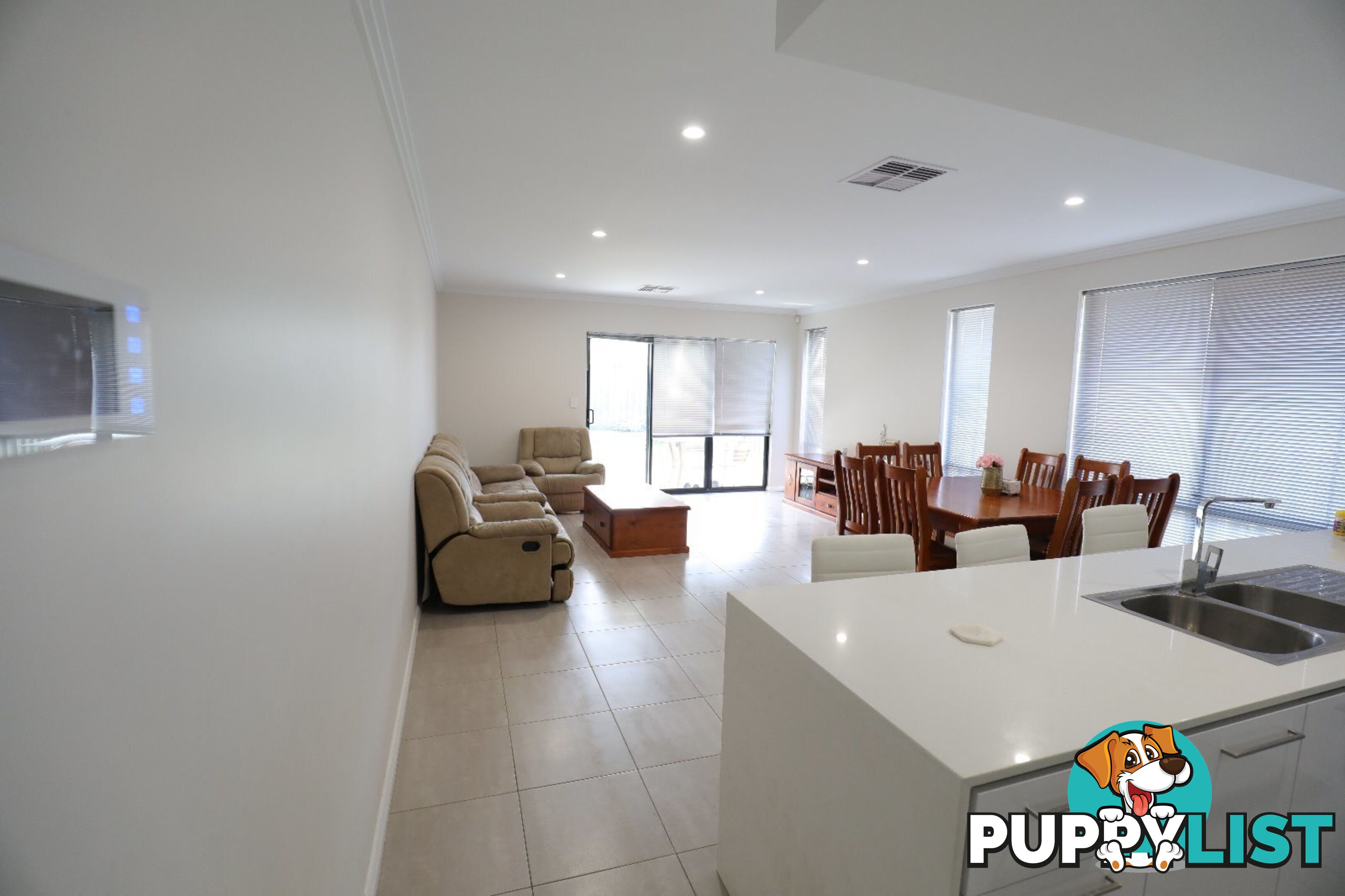 72 Hartfield St QUEENS PARK WA 6107
