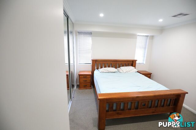 72 Hartfield St QUEENS PARK WA 6107