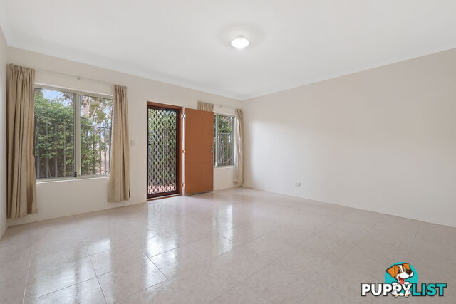 10 Beaconsfield St ST JAMES WA 6102