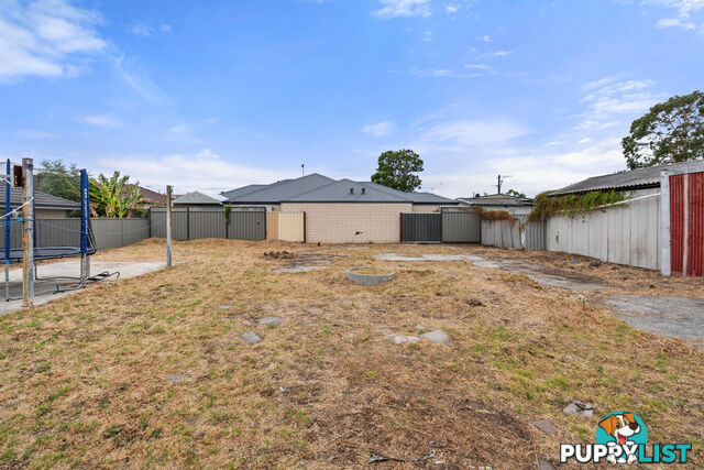 6 Hunt Street THORNLIE WA 6108