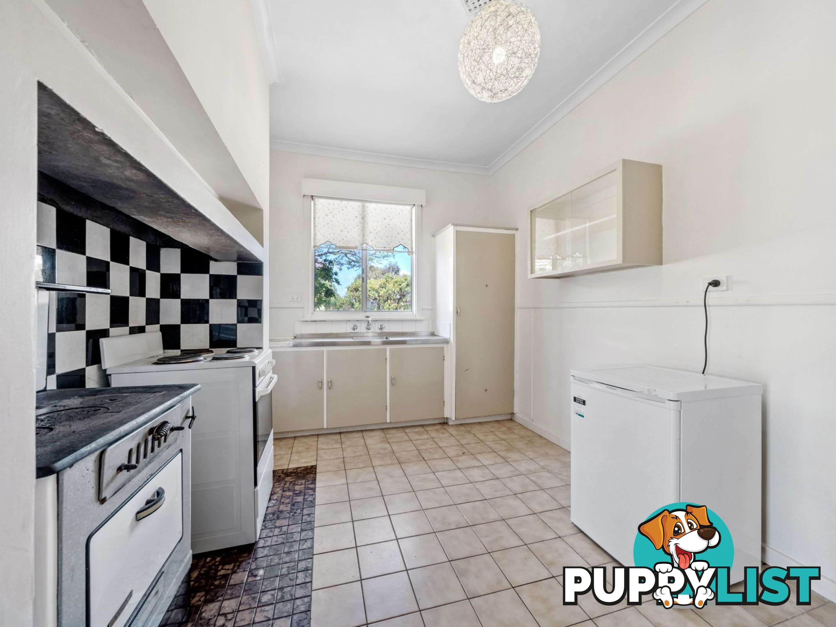 8 Plummer Street EAST VICTORIA PARK WA 6101