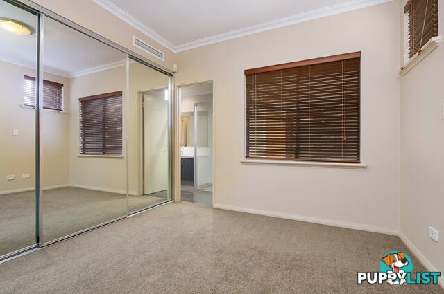 2/125 Hensman Street SOUTH PERTH WA 6151