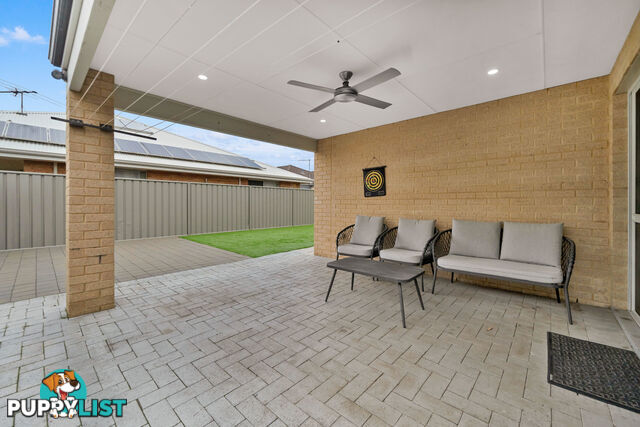 4 Serisier Parkway QUEENS PARK WA 6107