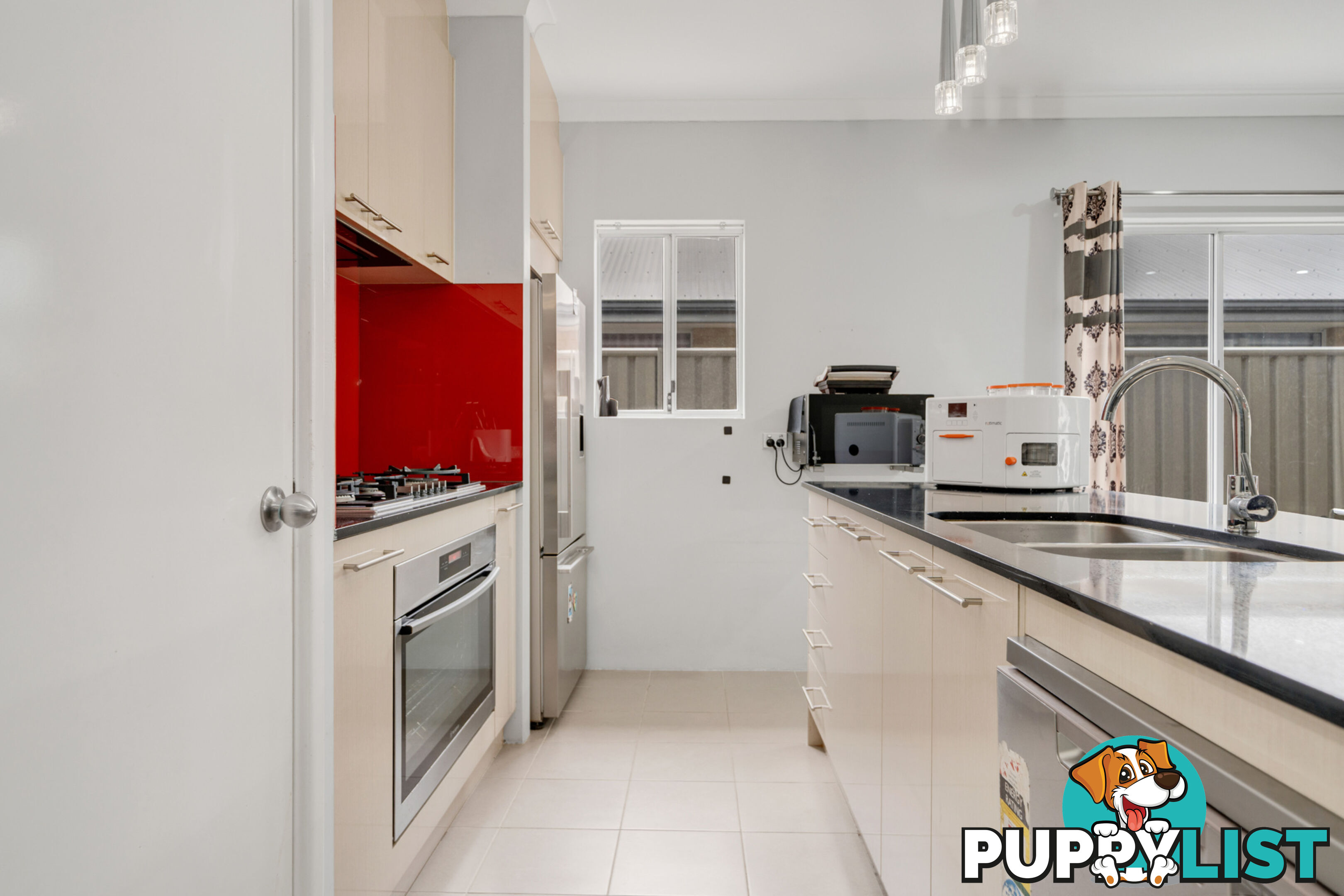 4 Serisier Parkway QUEENS PARK WA 6107