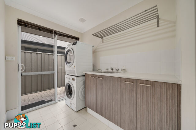 4 Serisier Parkway QUEENS PARK WA 6107