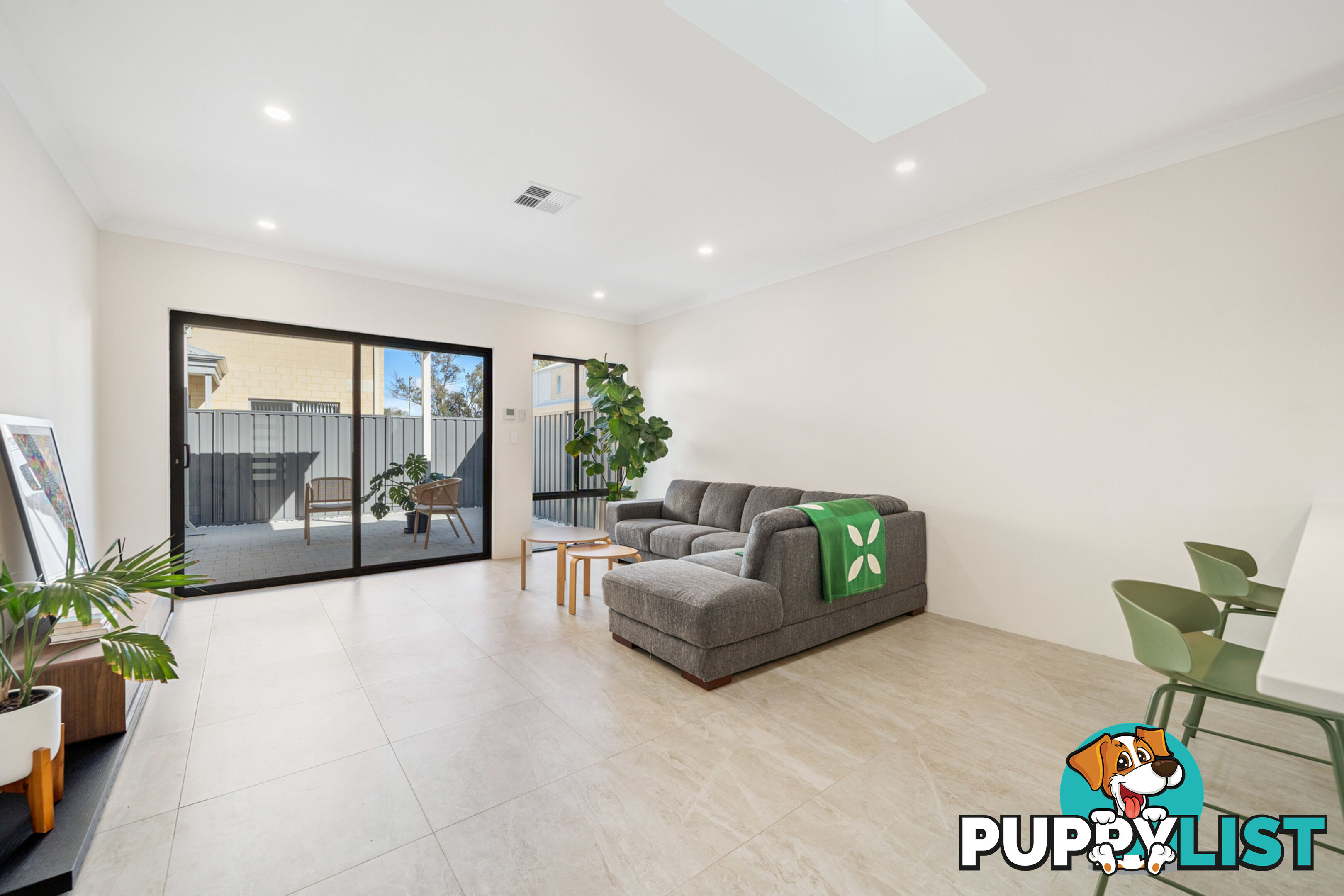 10 Botanical Place CANNING VALE WA 6155