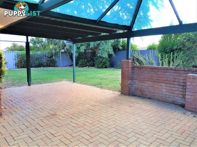 22 Larkspur Place THORNLIE WA 6108