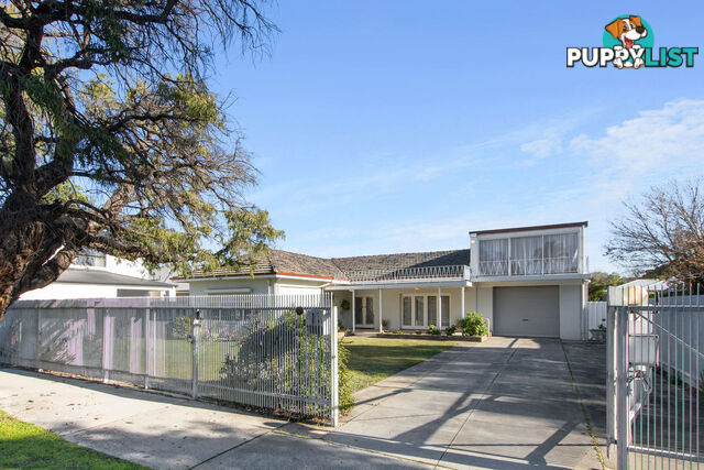 33 Walpole Street ST JAMES WA 6102