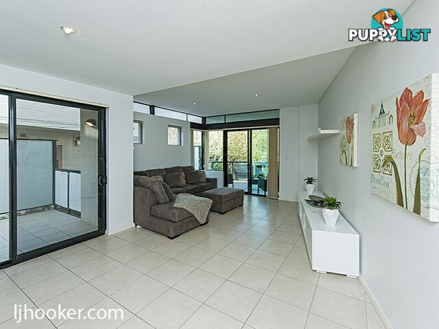 2/39 Mill Point Road SOUTH PERTH WA 6151