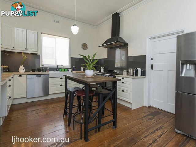 240 Berwick Street VICTORIA PARK WA 6100