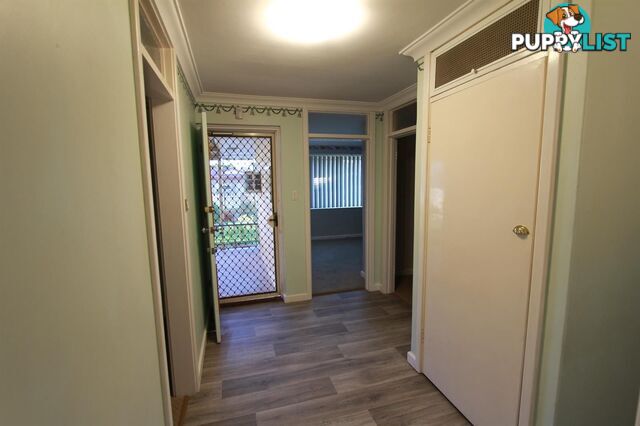 215 Knutsford Av KEWDALE WA 6105