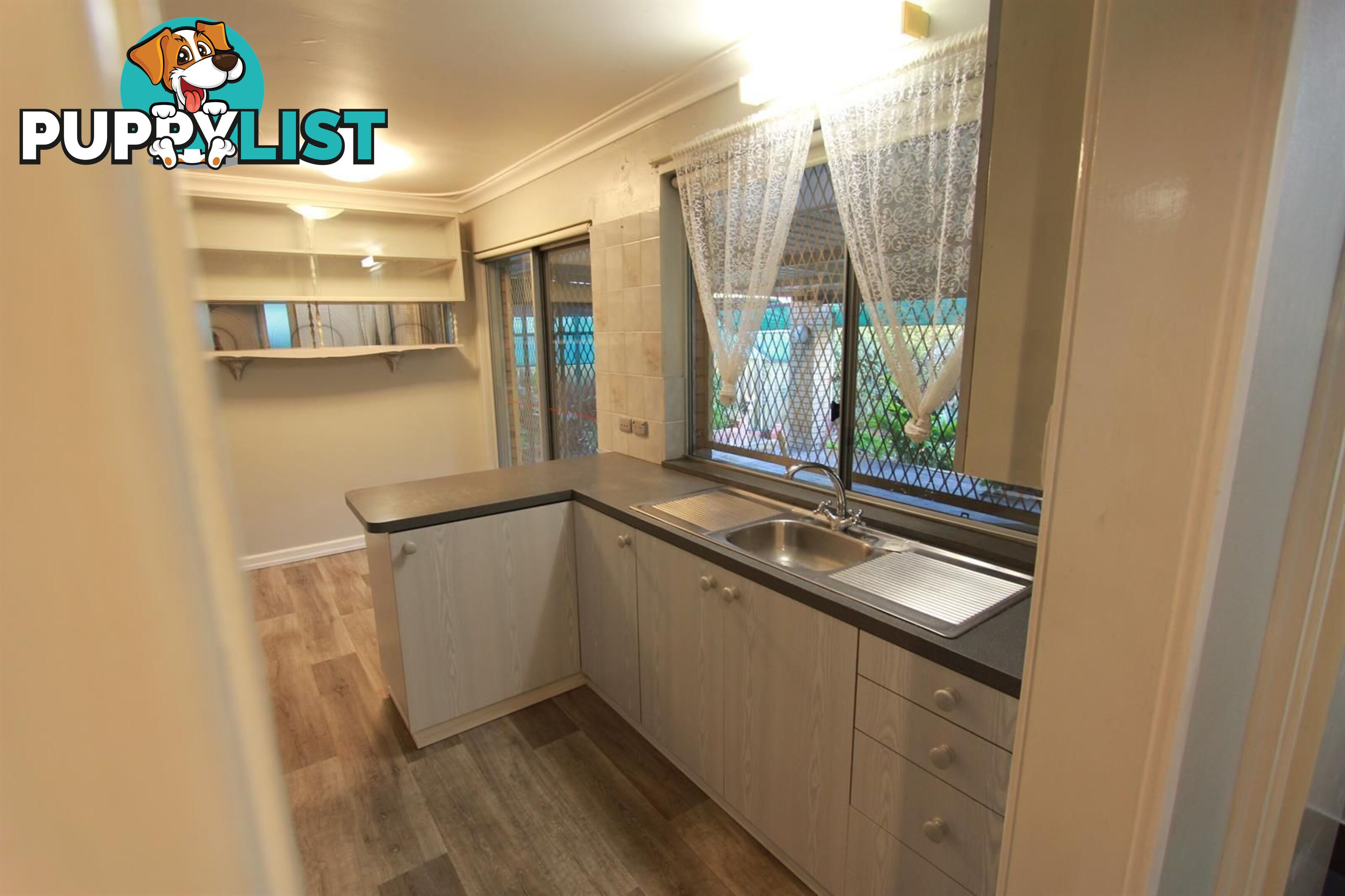 215 Knutsford Av KEWDALE WA 6105