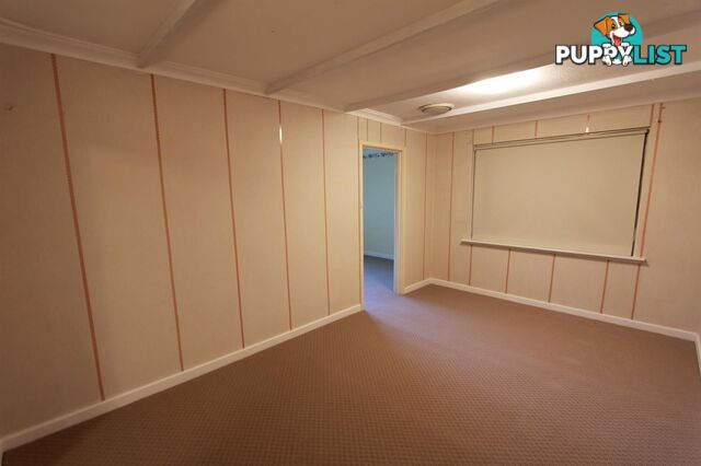 215 Knutsford Av KEWDALE WA 6105
