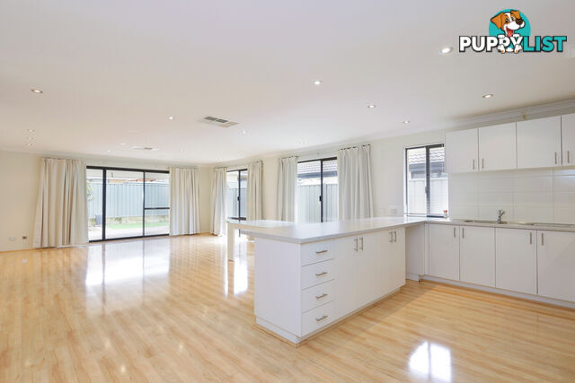18 Blacksmith St QUEENS PARK WA 6107
