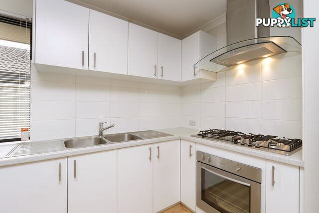 18 Blacksmith St QUEENS PARK WA 6107