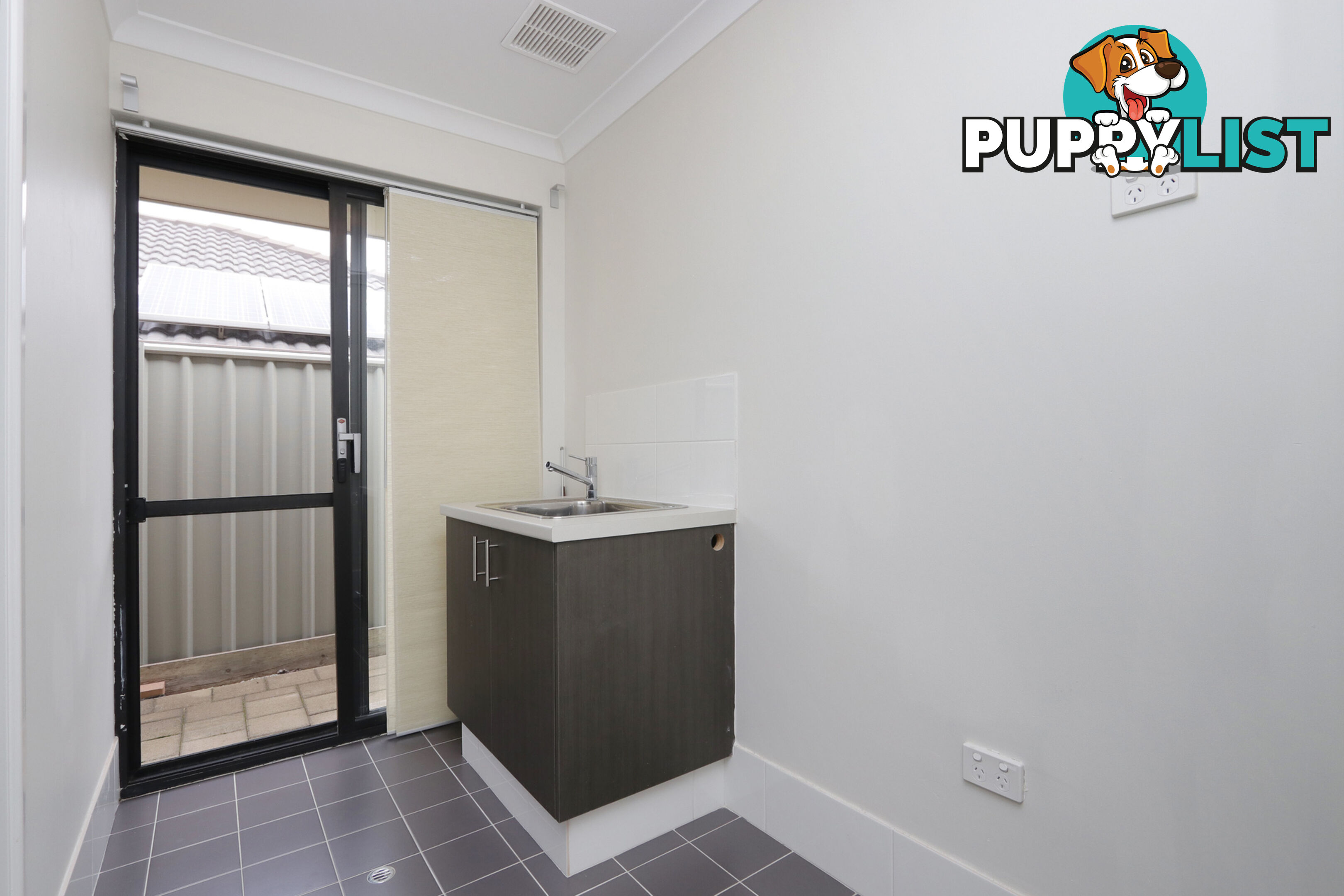 18 Blacksmith St QUEENS PARK WA 6107