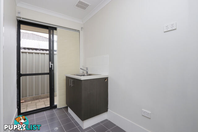 18 Blacksmith St QUEENS PARK WA 6107