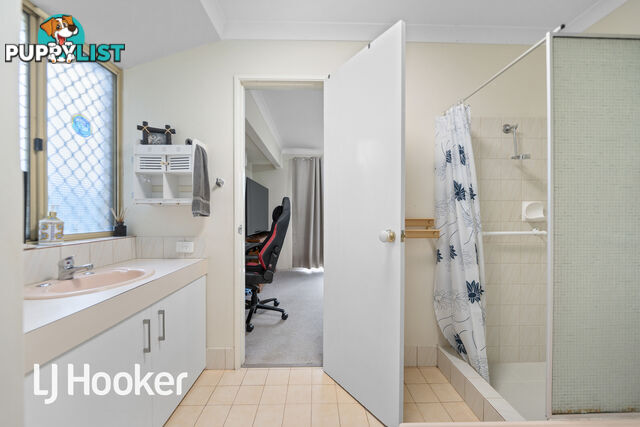 27 Burton Retreat STRATTON WA 6056