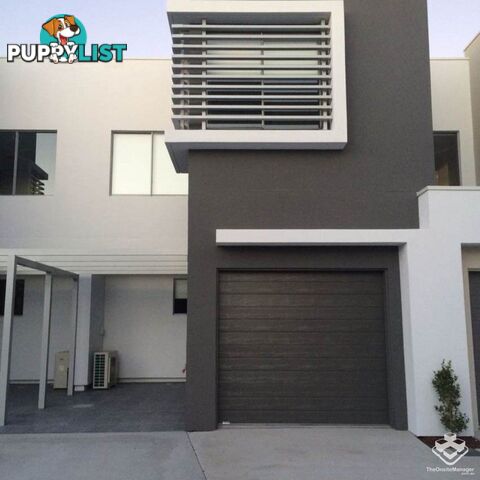 13/2 Emily Way Varsity Lakes QLD 4227
