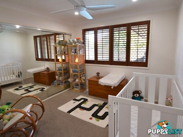 15 Mackay Close Sorrento QLD 4217