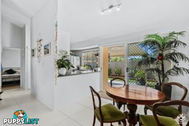 ID:21067280 50 St Kevins Avenue Benowa QLD 4217