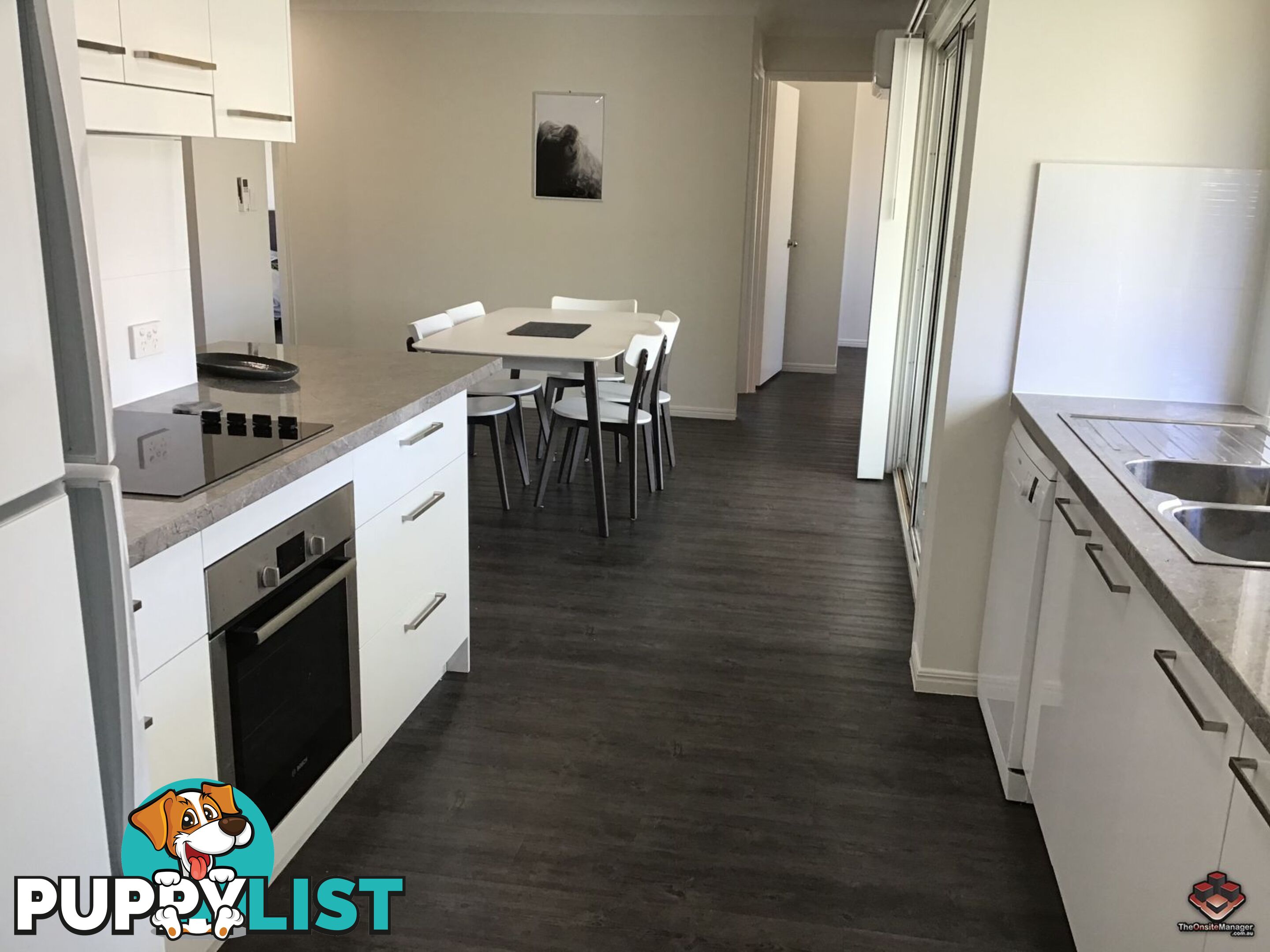 ID:21067280 50 St Kevins Avenue Benowa QLD 4217