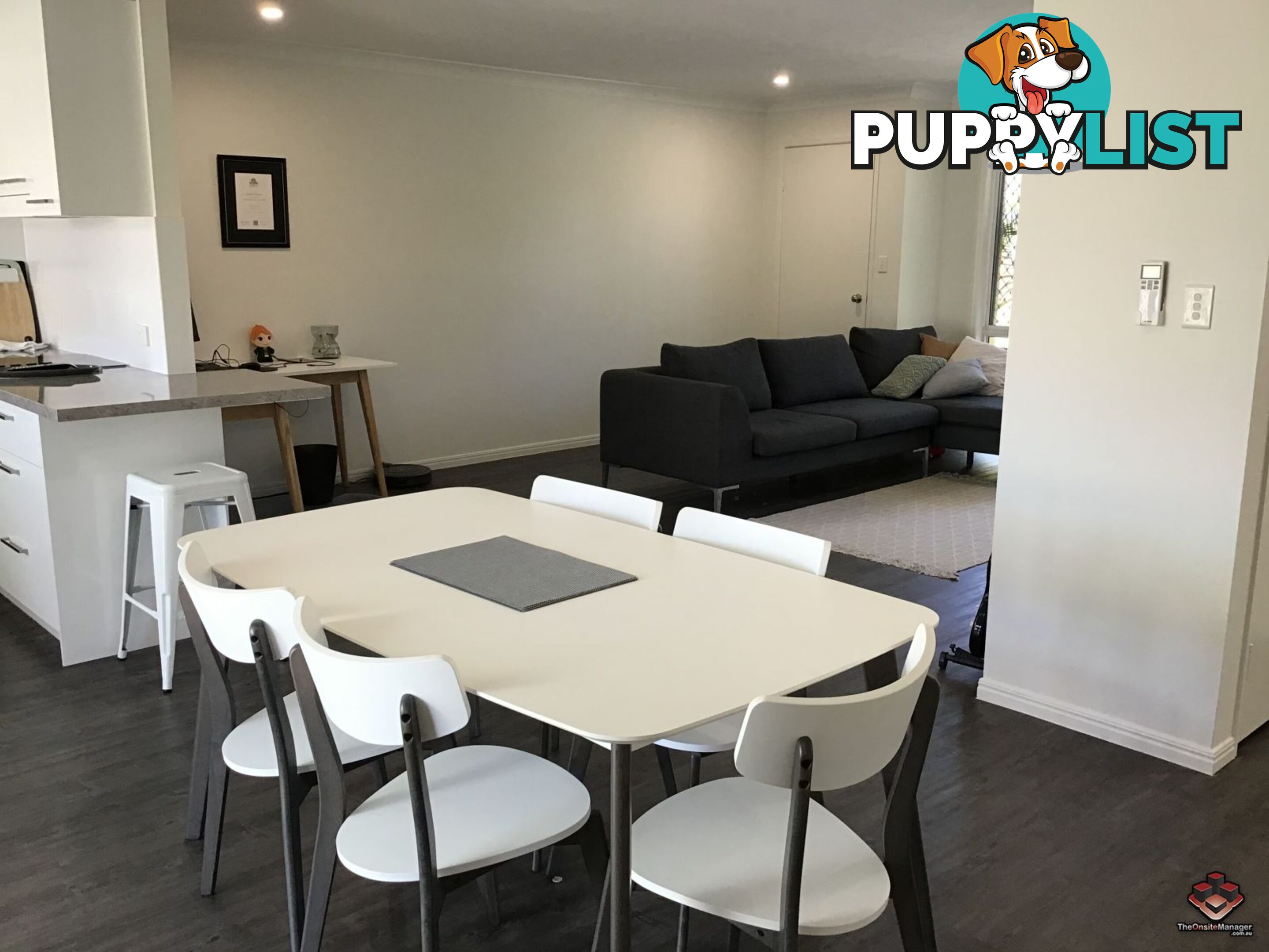 ID:21067280 50 St Kevins Avenue Benowa QLD 4217