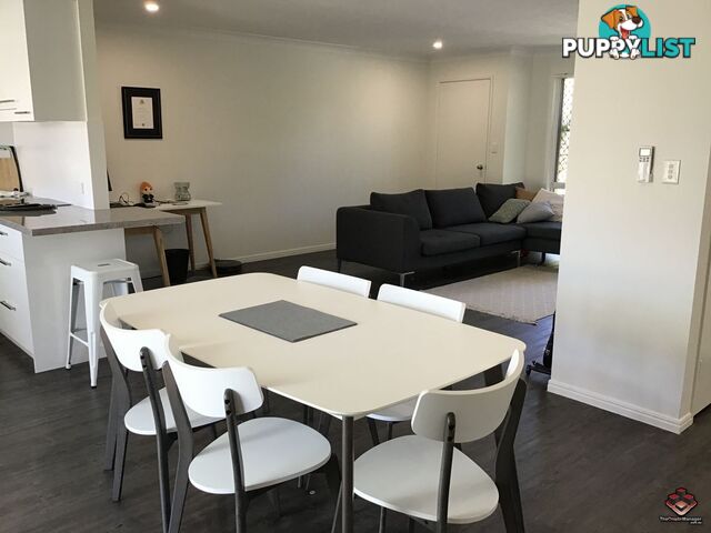 ID:21067280 50 St Kevins Avenue Benowa QLD 4217