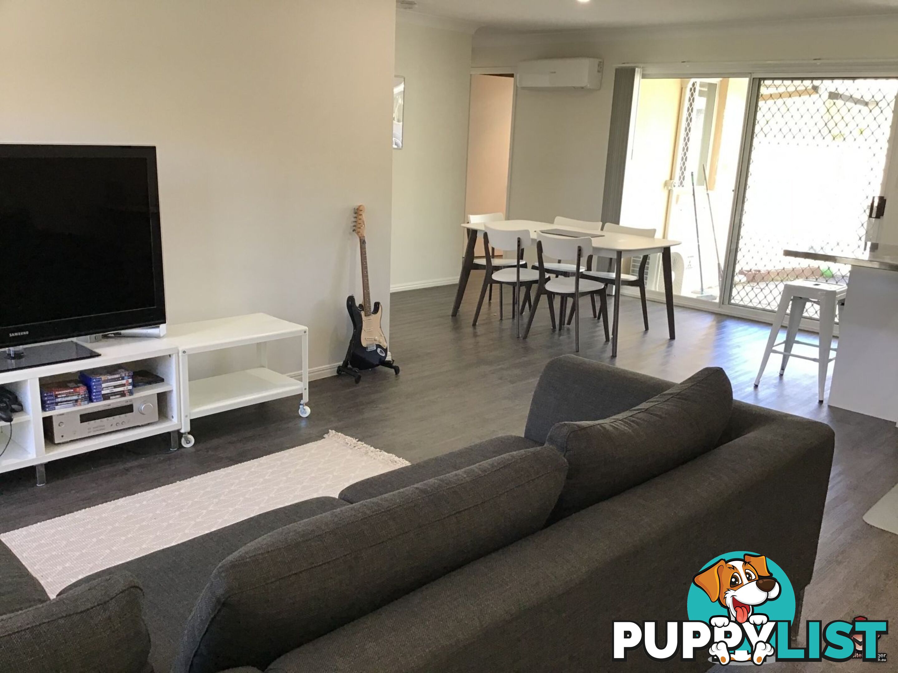 ID:21067280 50 St Kevins Avenue Benowa QLD 4217
