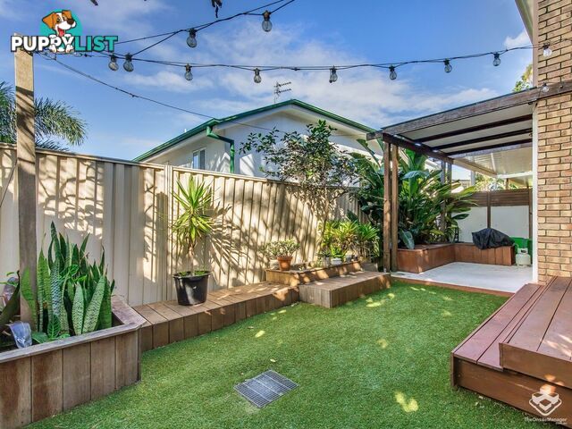 5/6 Harley Street Labrador QLD 4215